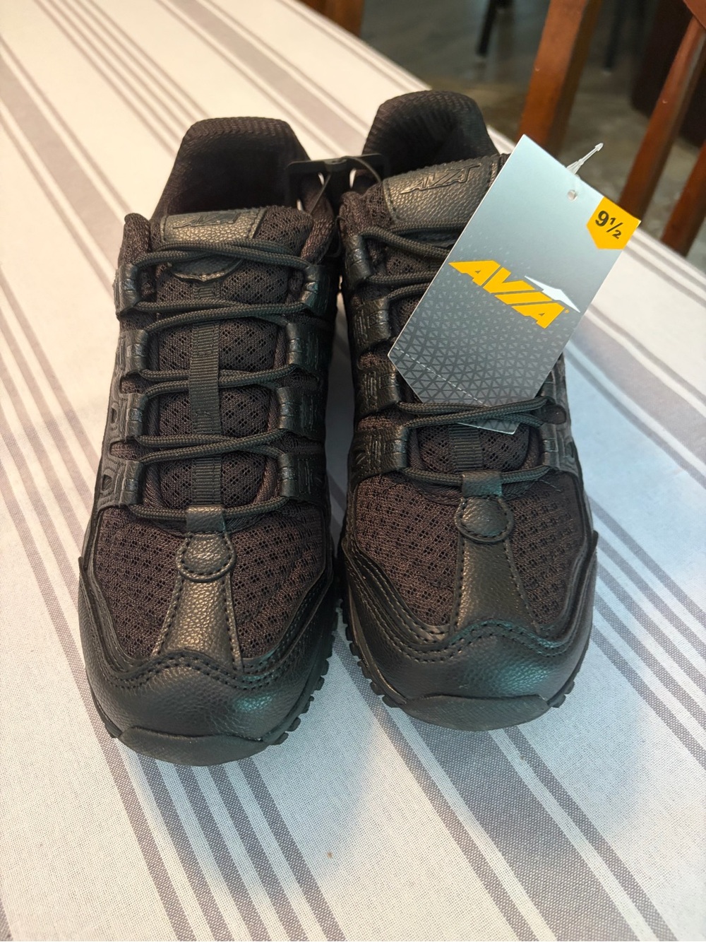 Avia woman’s  All-Black Athletic Walking Sneakers